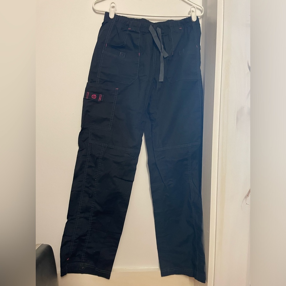 Size M black scrub pants